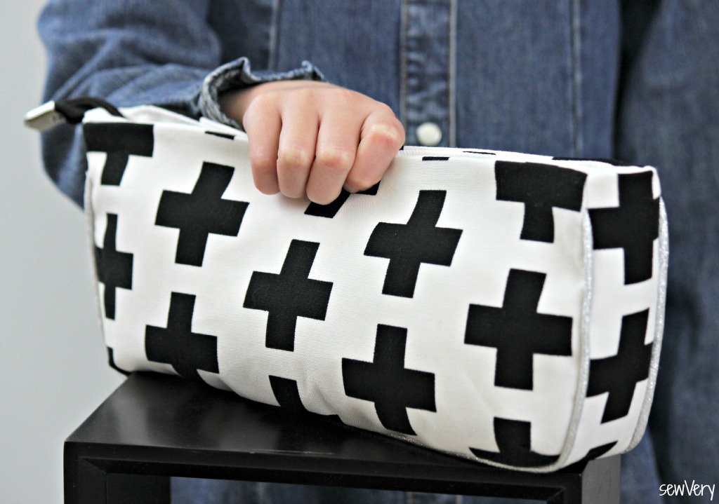 Sew a fun clutch with canvas!