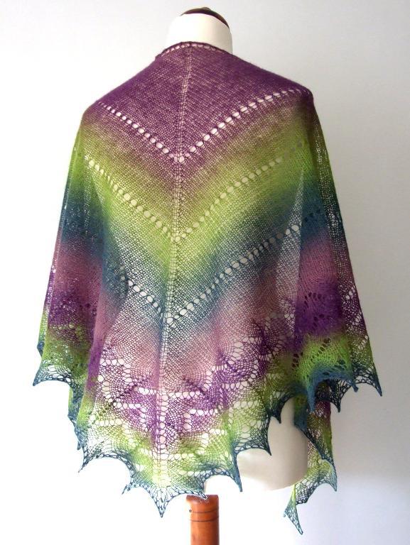 Simplicity Triangle Shawl FREE Knitting Pattern