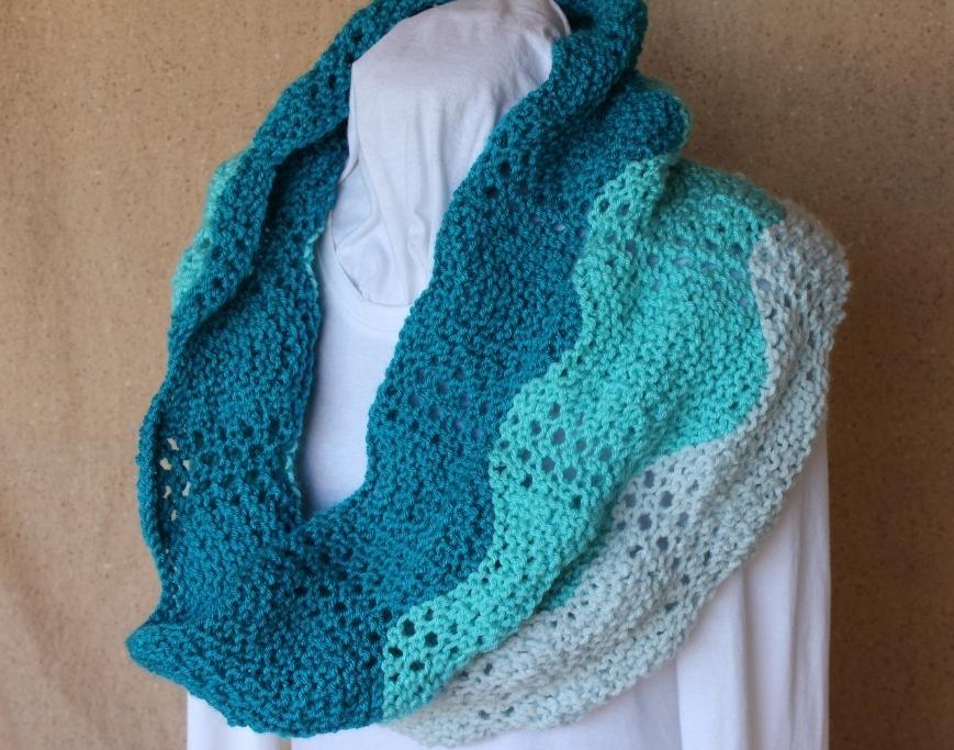 Lace Ripple Knit Cowl Knitting Pattern