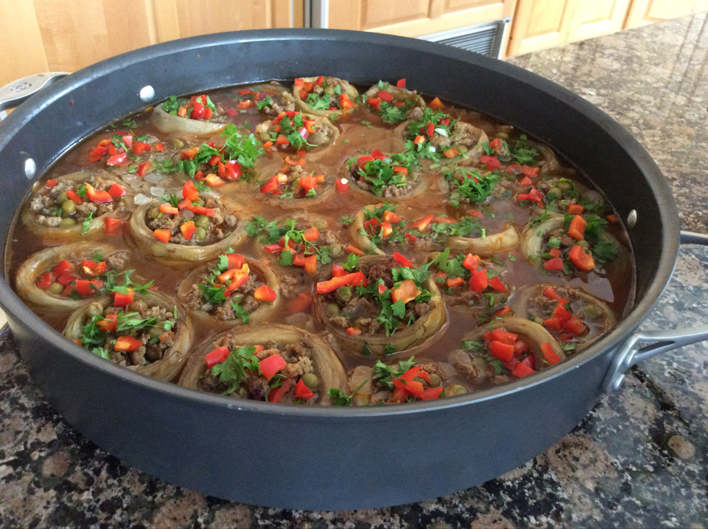 Braised artichokes with ground beef