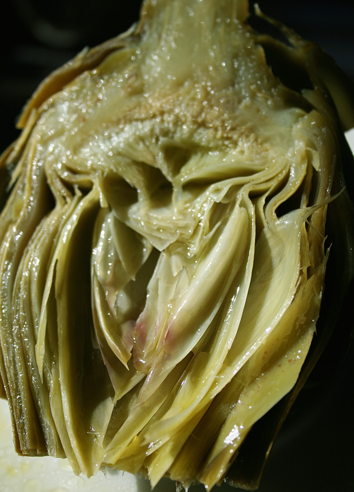 Microwaved artichoke