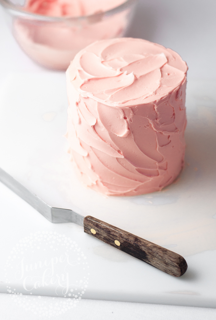 Strawberry blossom mini cake tutorial