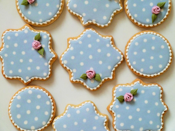 The perfect flooding consistency for royal icing