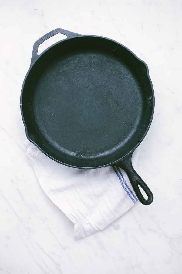 Cast iron skillet