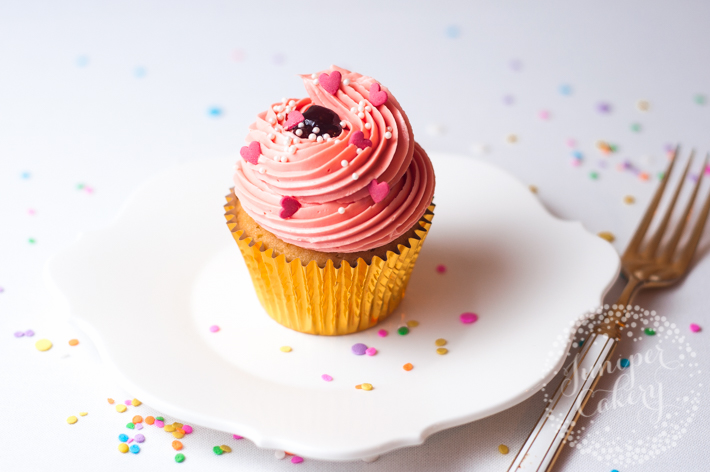 Easy cupcake frosting ideas for beginner bakers