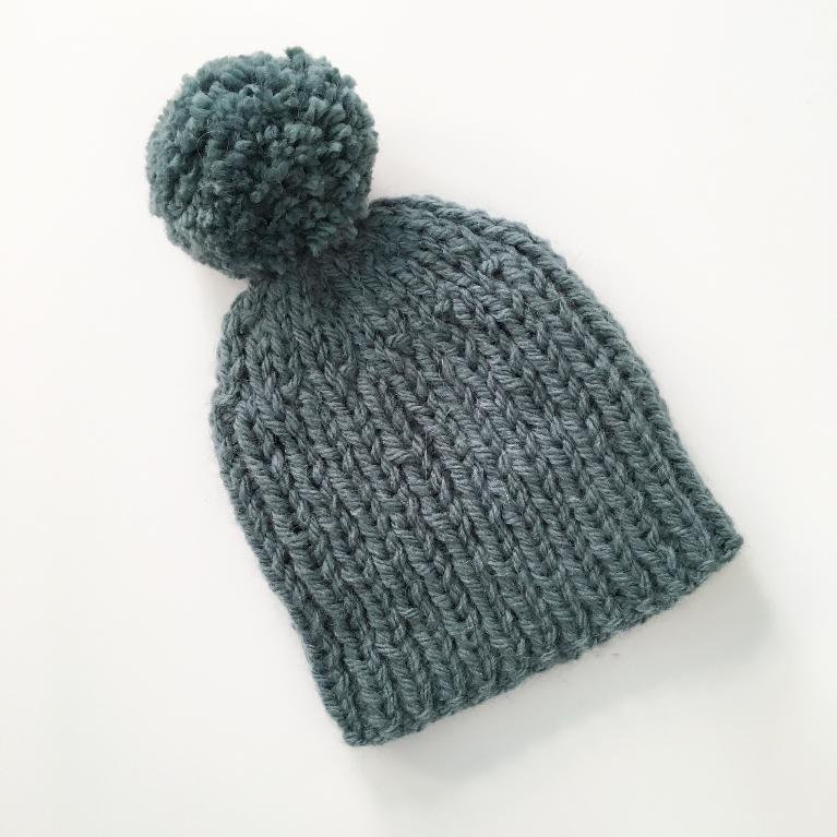 Quick and Easy Bobble Hat FREE Knitting Pattern