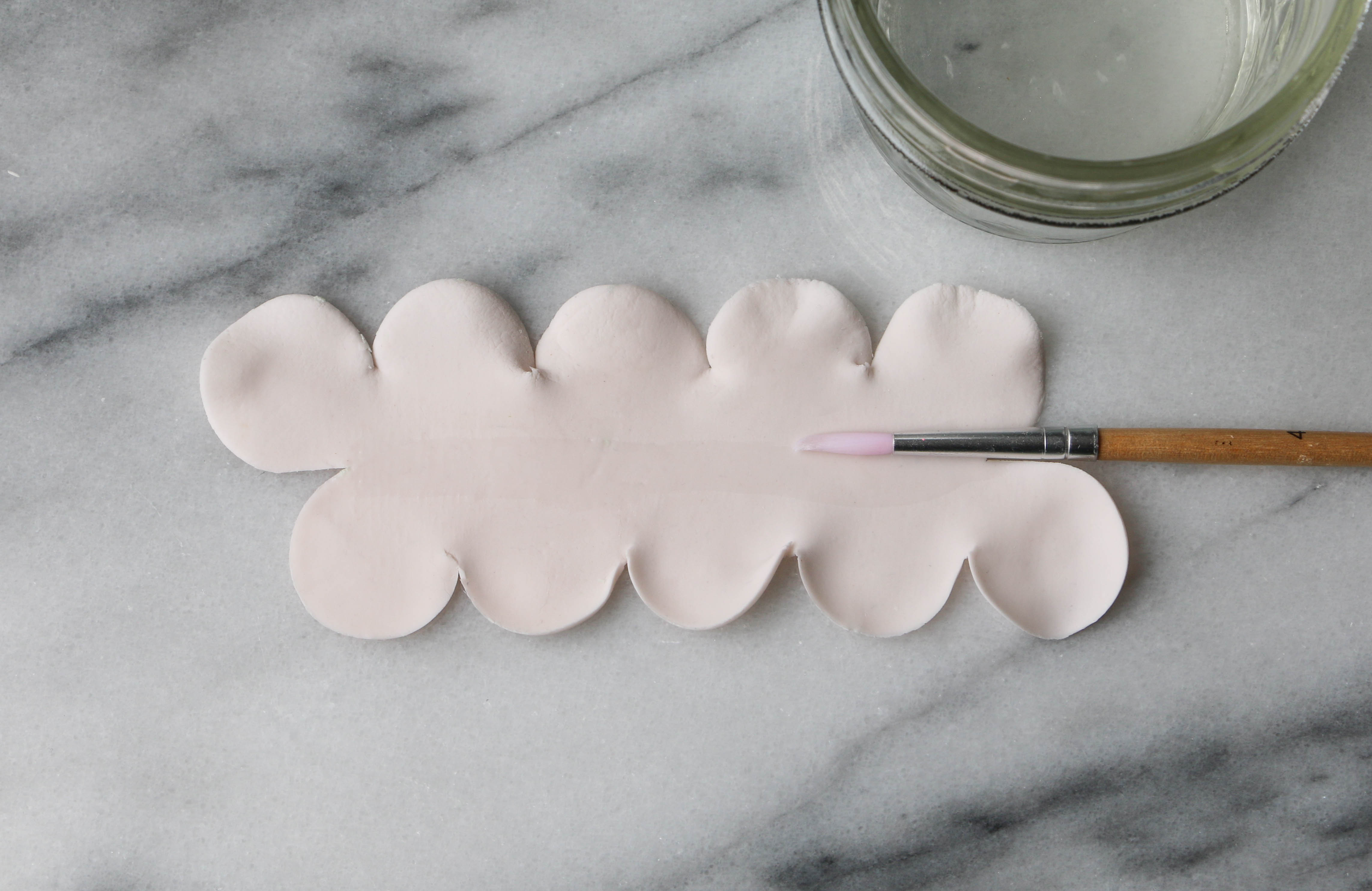 Brush a Line of Gum Paste Glue | Erin Gardner | Craftsy