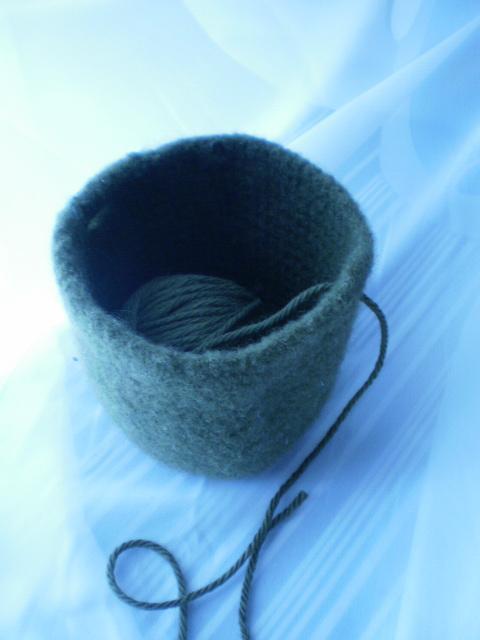 yarn bowl