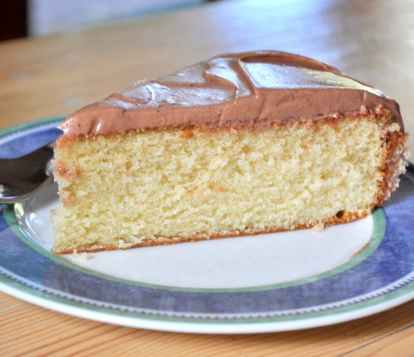 Baking Bites' Classic Yellow Cake
