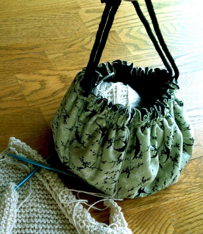 Portable Project Bag FREE Sewing Pattern