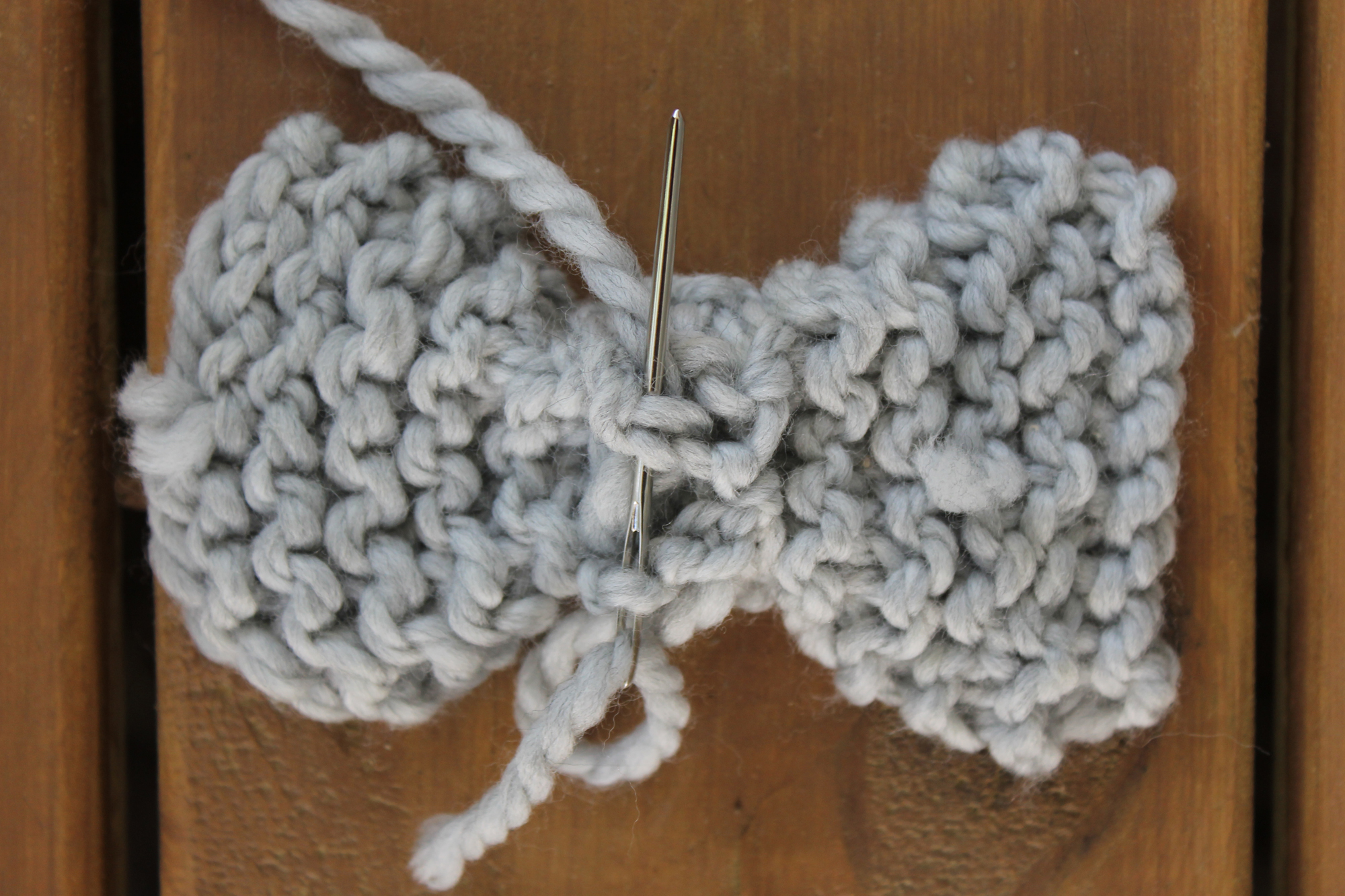 Sewing a knit bow band
