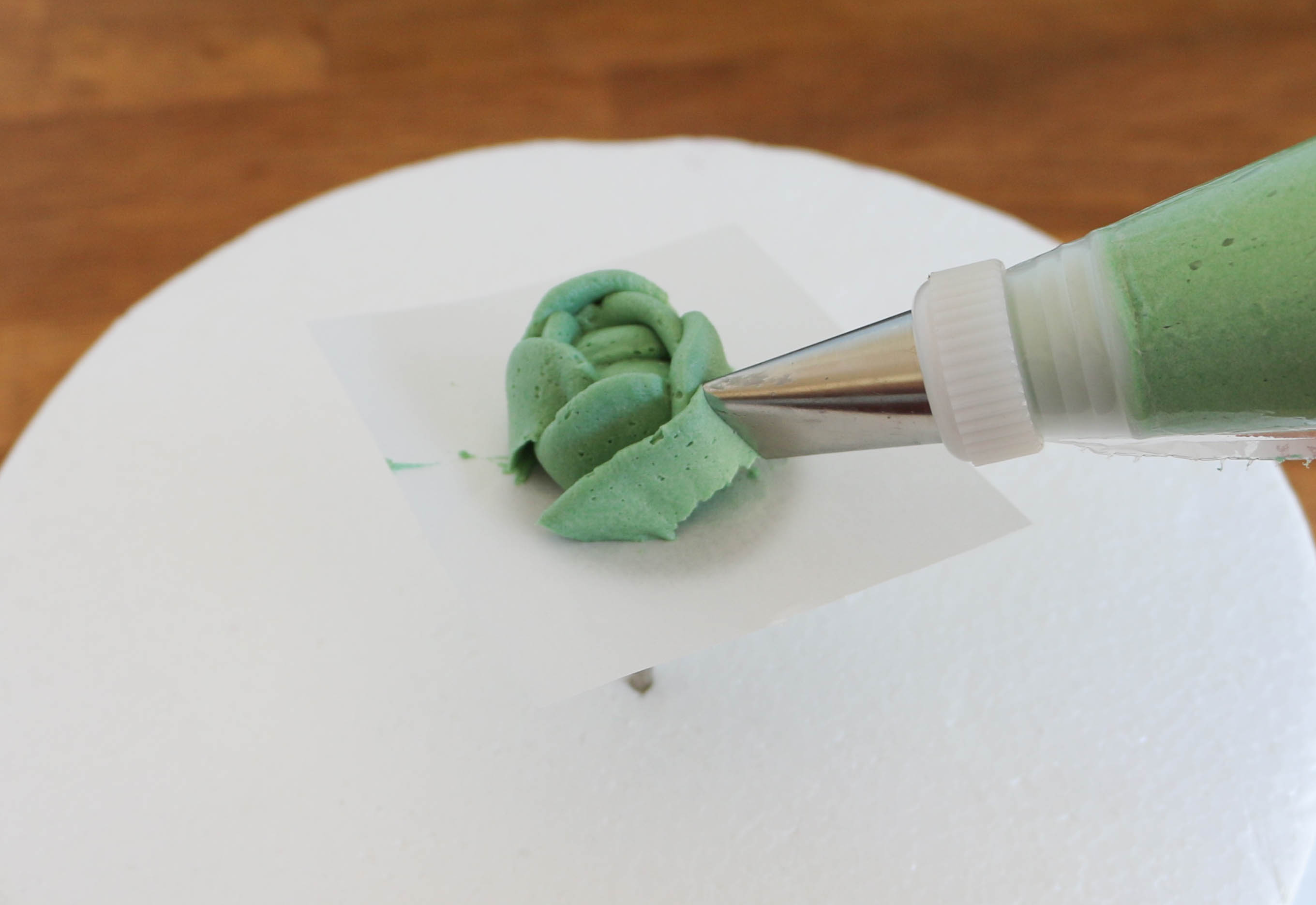 Offsetting layers of petals | Erin Gardner | Bluprint