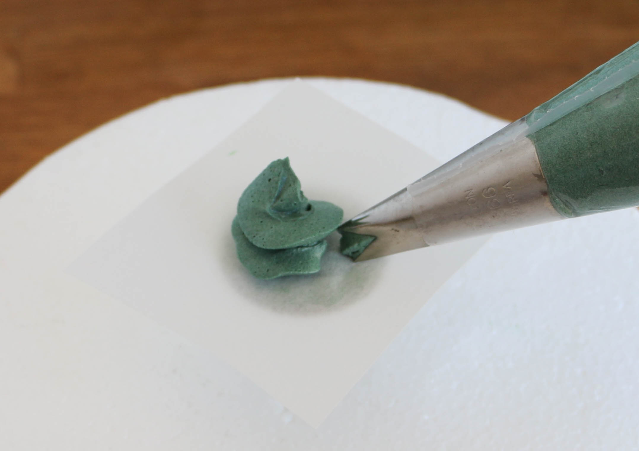 How to hold the tip | Erin Gardner | Bluprint