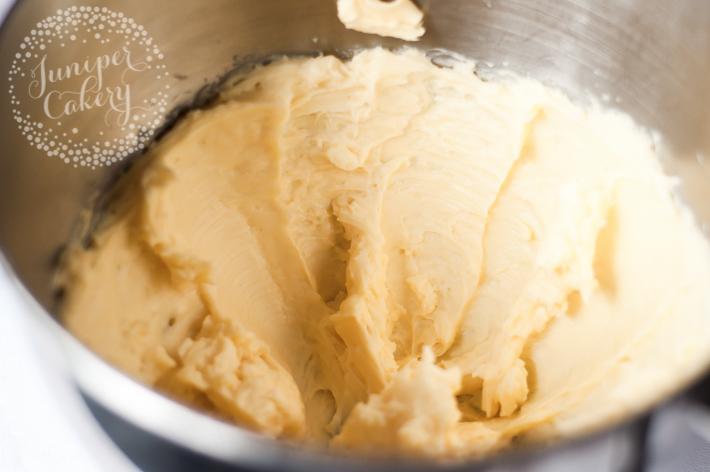 How to make rolled buttercream