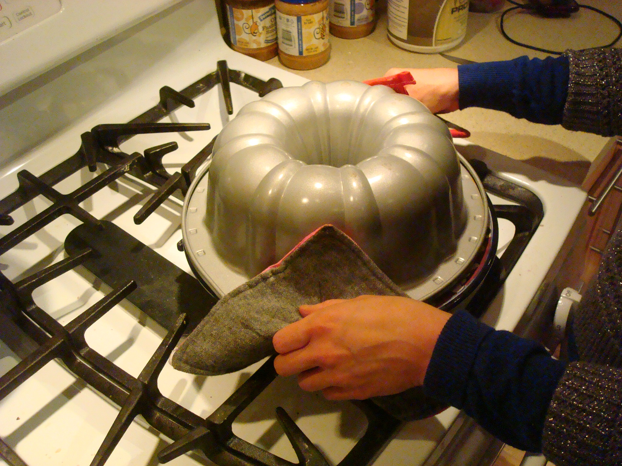 Bundt pan