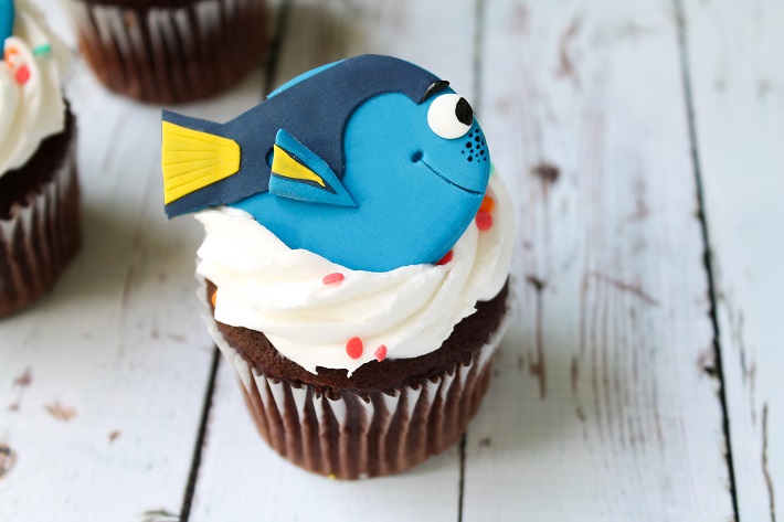 Finding Dory fondant cupcake topper