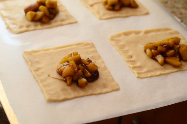 How to Make Easy Apple Turnovers