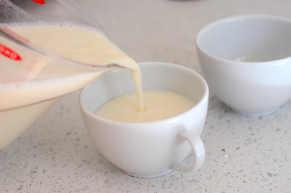 How to Prepare Buttermilk Panna Cotta