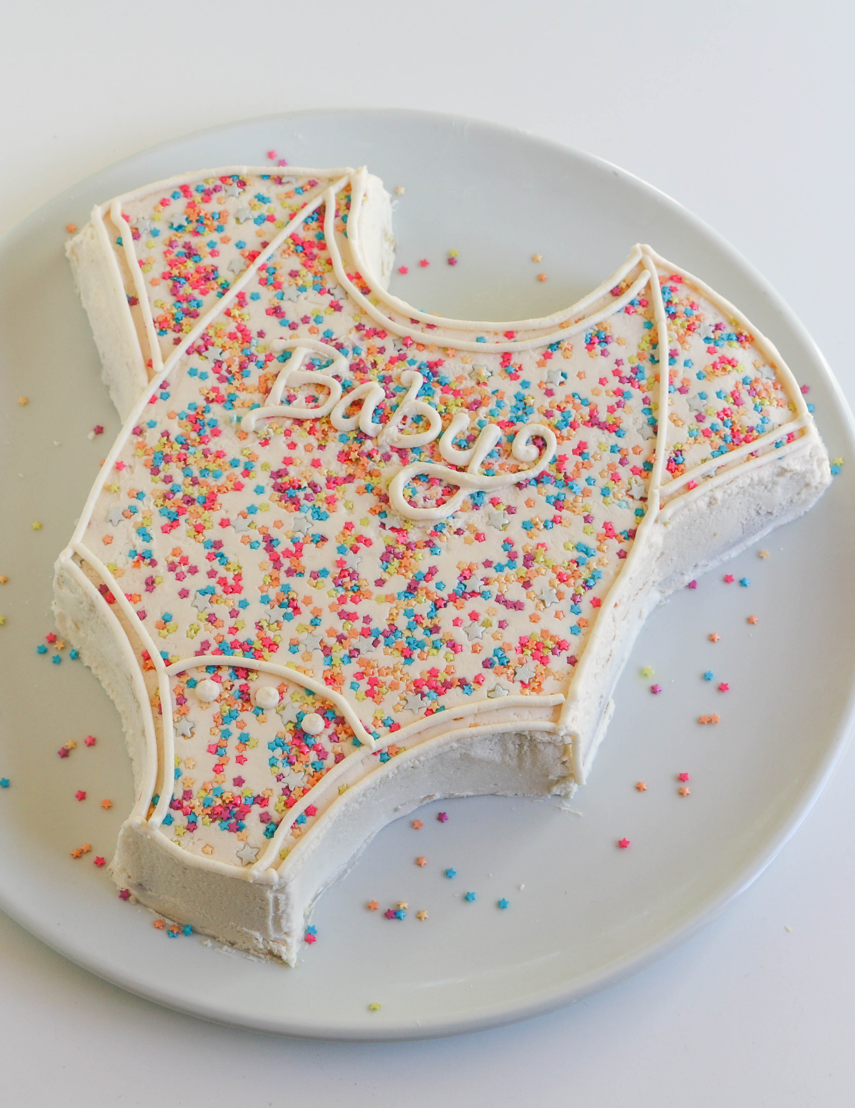 Onesie Cake | Erin Gardner