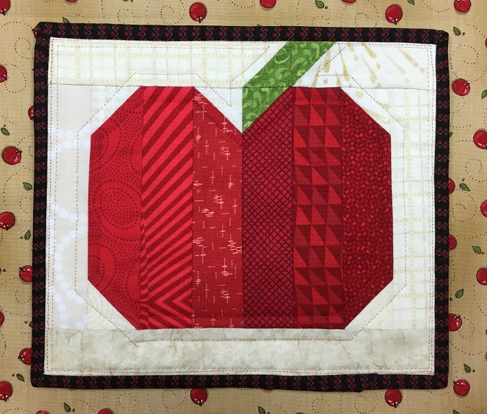 Apple Mug Rug Finished