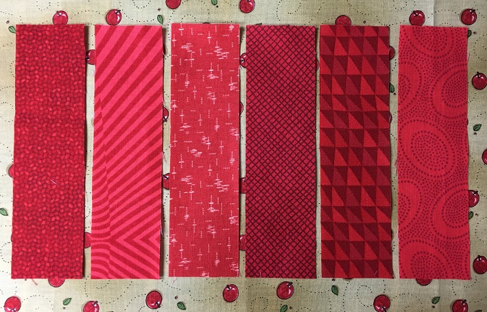 Apple Mug Rug Red Strips
