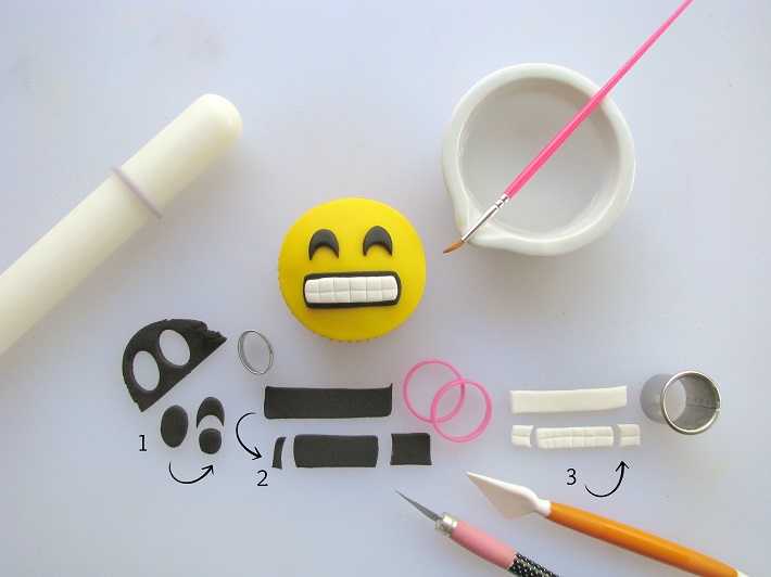 Grinning Emoji Cupcake Topper