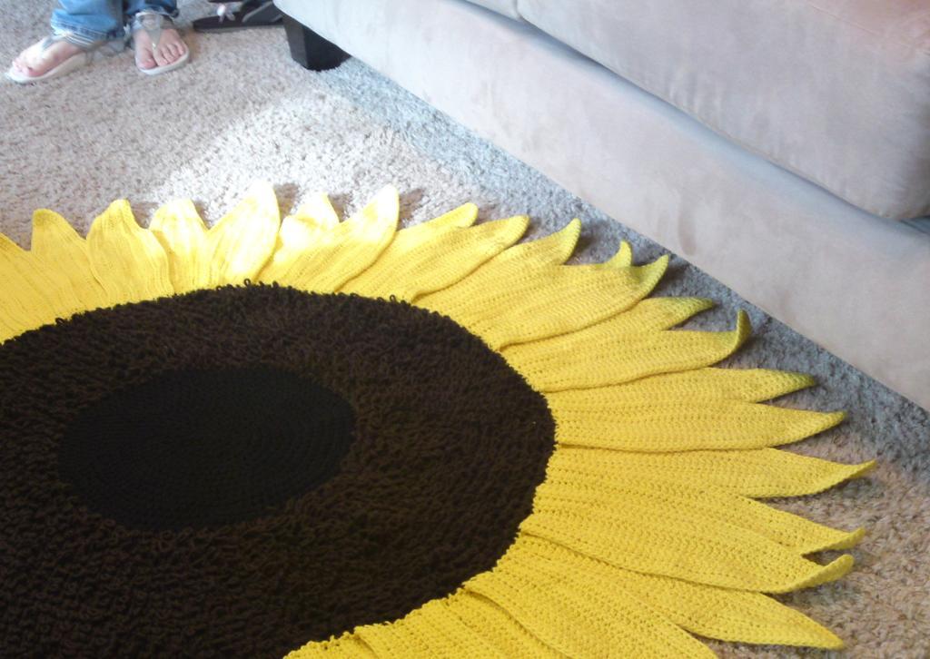 Sunflower Rug Crochet Pattern