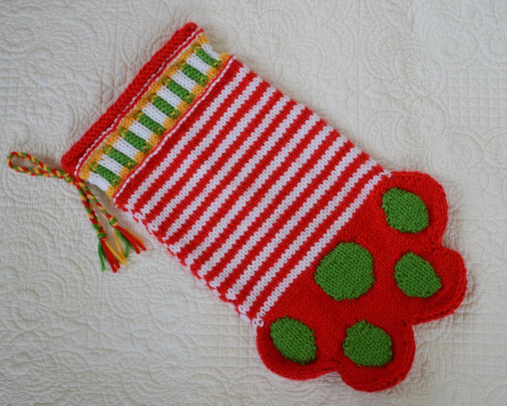 full_9651_109537_PawStockingkp0913_1
