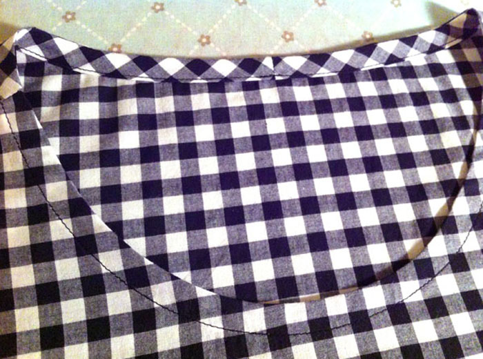 bias binding on gingham top