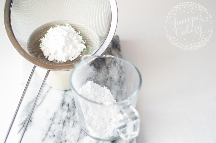 How to make glace icing for cookies