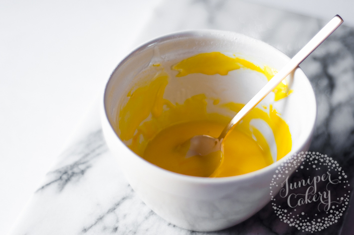 Pros and cons of cookie decorating with glace icing