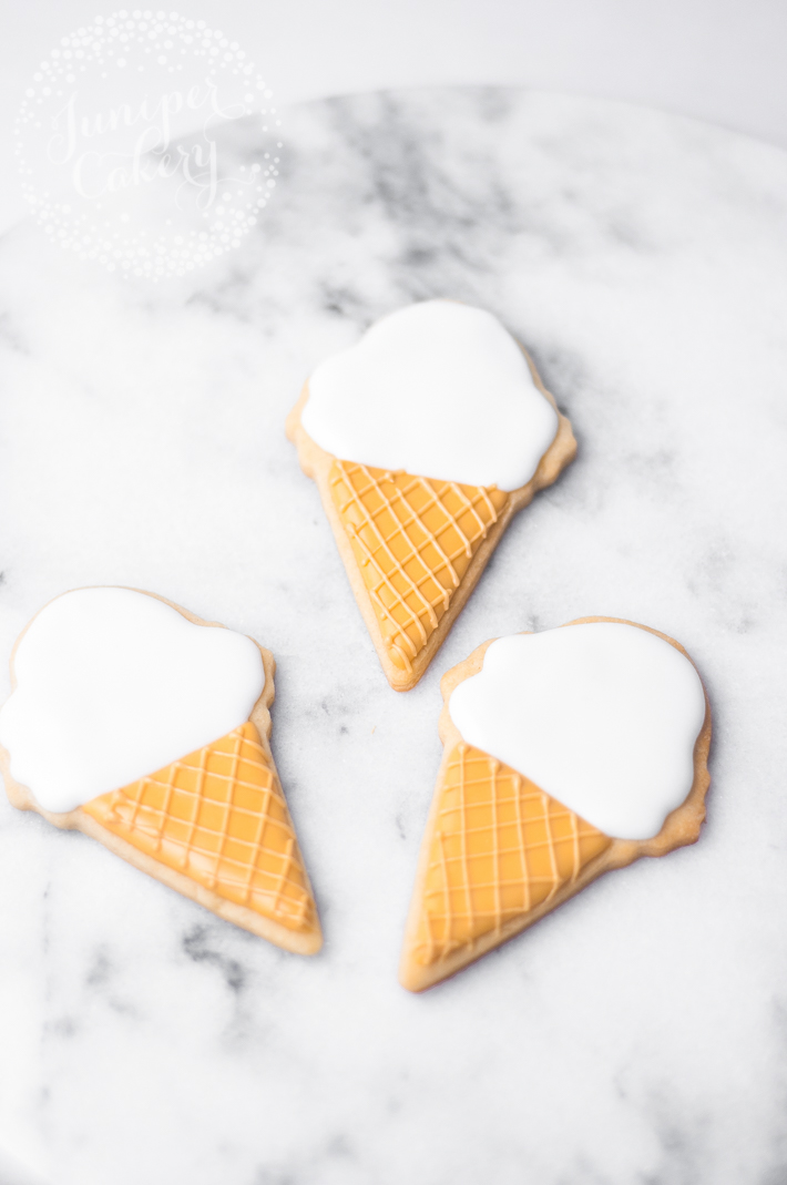 How to decorate easy ice cream cone cookies