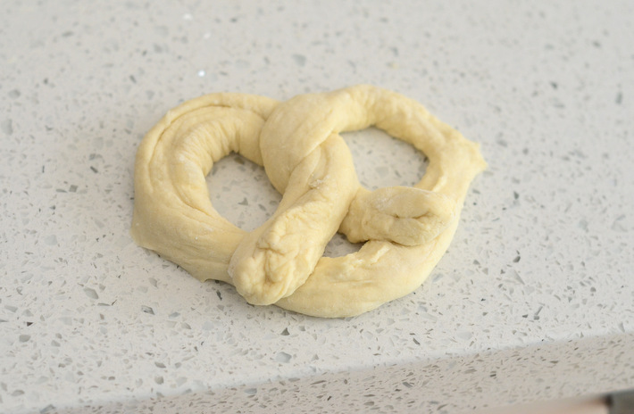 How to make soft pretzels using pizza dough