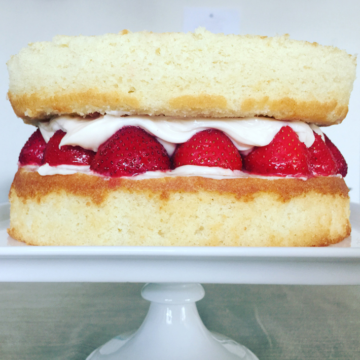 Strawberry Cake Filling Between Two Cake Layers