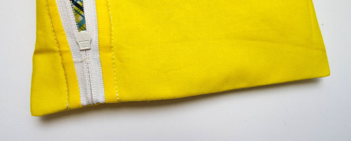 Inside-Out DIY Zippered Pouch