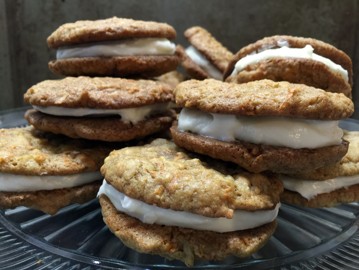 These Carrot Cake Whoopie Pies Are the BEST Afternoon Snack