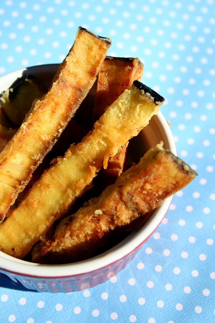 Learn how to make tasty eggplant fries — baked or fried — on Craftsy!