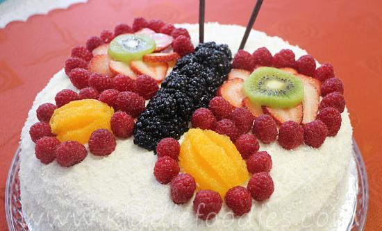 Butterfly Fruit Cake by gosia_kiddiefoodies