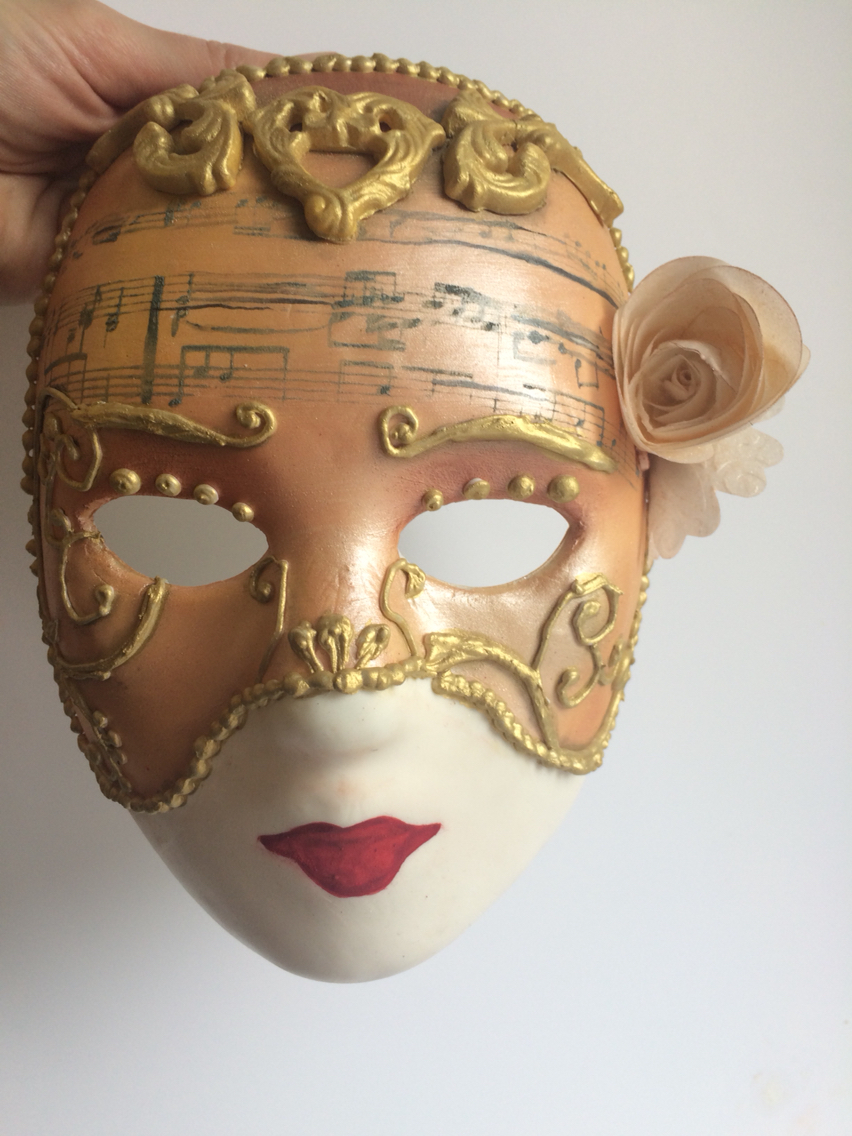 Gold Mask Sugar Art by Bluprint User Jamisa