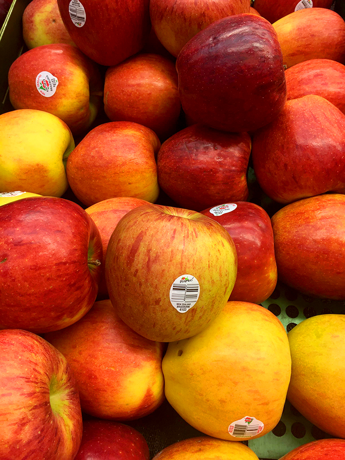 Braeburn Apples