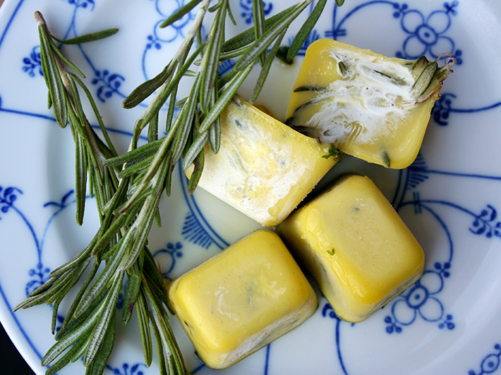 Freezing Herbs in Olive Oil