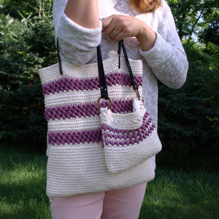 Red Clover Tote and Mini Tote Crochet Pattern