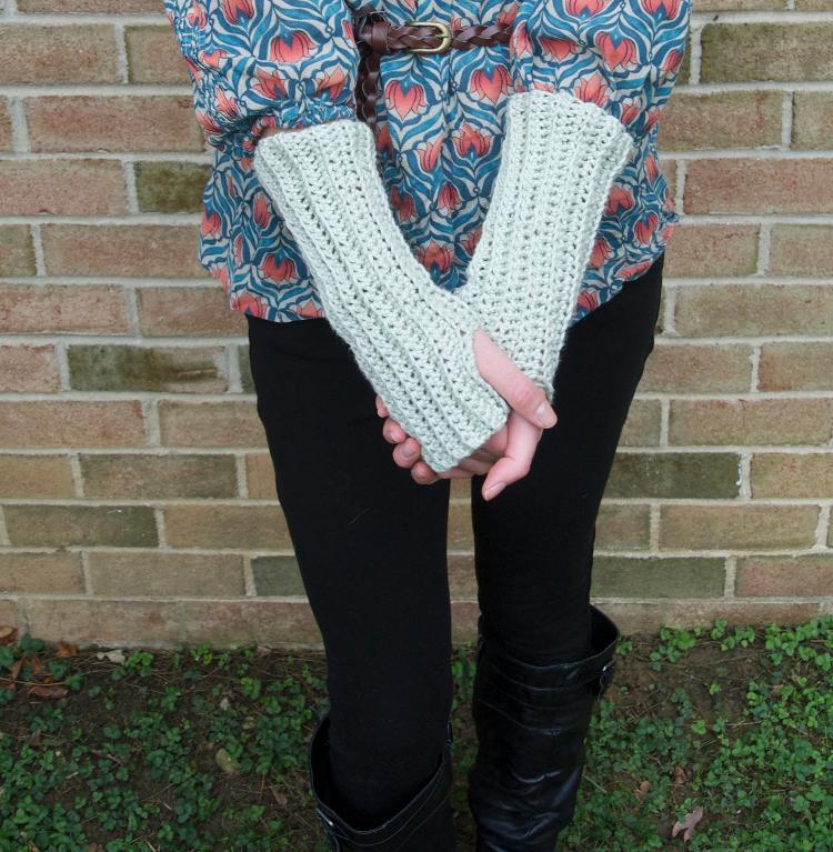 Austere Wrist Warmers Crochet Pattern