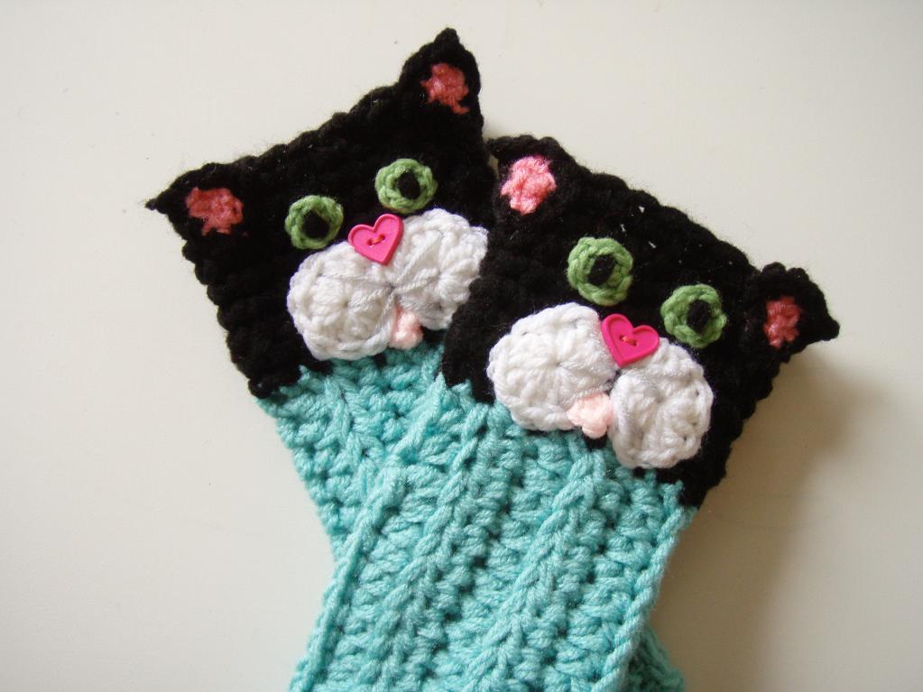 Kitty Cat Fingerless Crochet Gloves