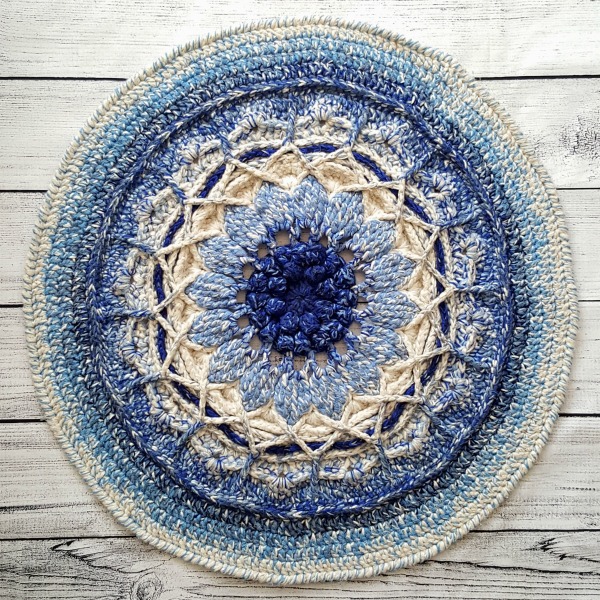 Get our top tips and tricks for making stunning crochet rugs