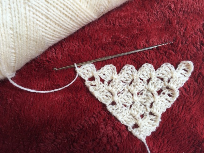 Advanced crochet stitches: Corner-to-corner