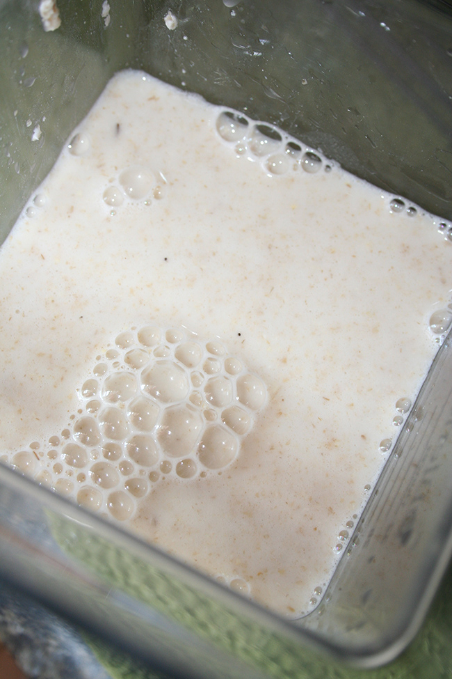 Bubbly, delicious homemade oat milk
