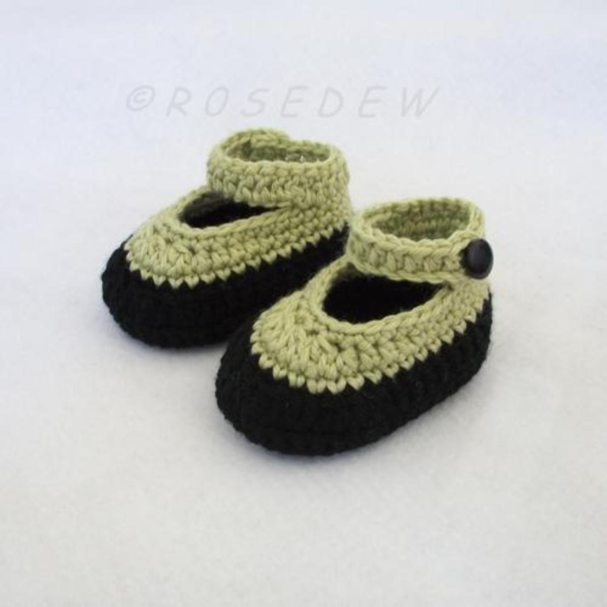 Crochet Baby Booties with Ankle Strap Pattern