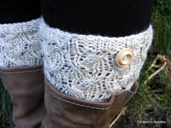 Cable Waves Boot Snugs FREE Knitting Pattern