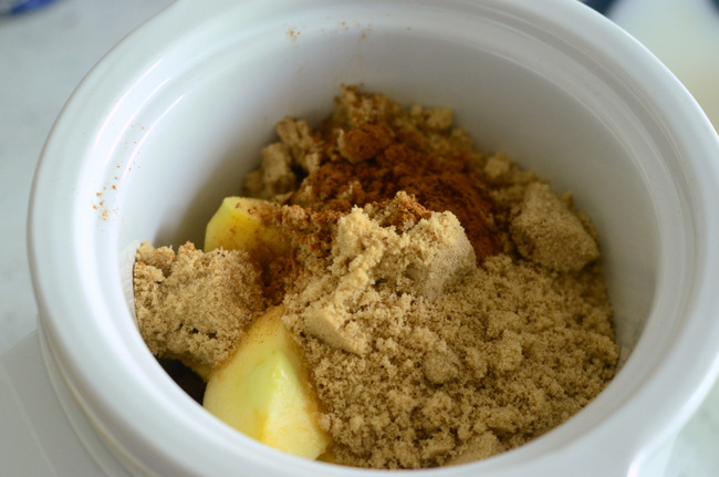 Easy Homemade Apple Butter in a Slow Cooker